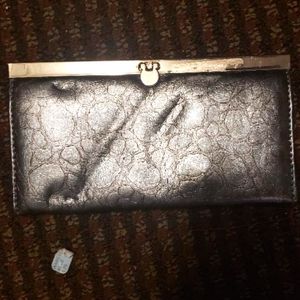The Metropolitan Silver Wallet